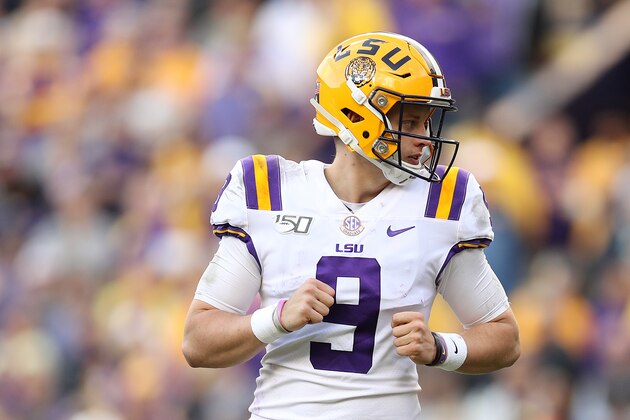 BATON ROUGE, LOUISIANA - OCTOBER 26: Quarterback Joe Burrow #9 of the LSU Tigers in action against the Auburn Tigers at Tiger Stadium on October 26, 2019 in Baton Rouge, Louisiana. (Photo by Chris Graythen/Getty Images)