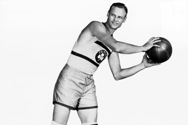 NEW YORK, NY - 1930: Joe Lapchick of the Original Celtics poses for a portrait circa 1930 in New York City, NY. NOTE TO USER: User expressly acknowledges and agrees that, by downloading and/or using this Photograph, user is consenting to the terms and conditions of the Getty Images License Agreement. Mandatory Copyright Notice: Copyright 1930 NBAE (Photo by NBA Photos/NBAE via Getty Images)