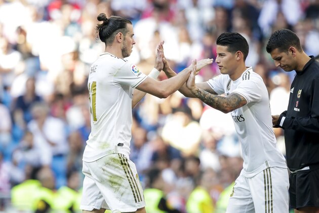 MADRID, SPAIN - OCTOBER 5: (L-R) Gareth Bale of Real Madrid, James Rodriguez of Real Madrid during the La Liga Santander  match between Real Madrid v Granada at the Santiago Bernabeu on October 5, 2019 in Madrid Spain (Photo by David S. Bustamante/Soccrates/Getty Images)