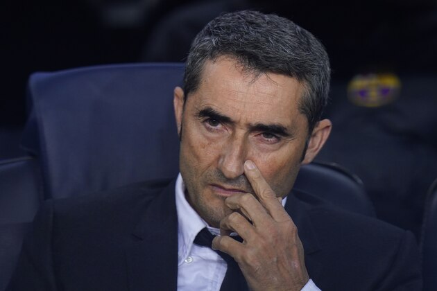 BARCELONA, SPAIN - NOVEMBER 05: Ernesto Valverde, Manager of Barcelona looks on prior the game during the UEFA Champions League group F match between FC Barcelona and Slavia Praha at Camp Nou on November 05, 2019 in Barcelona, Spain. (Photo by Quality Sport Images/Getty Images)