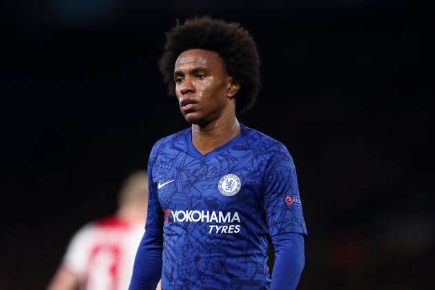 LONDON, ENGLAND - NOVEMBER 05: Willian of Chelsea during the UEFA Champions League group H match between Chelsea FC and AFC Ajax at Stamford Bridge on November 5, 2019 in London, United Kingdom. (Photo by James Williamson - AMA/Getty Images)