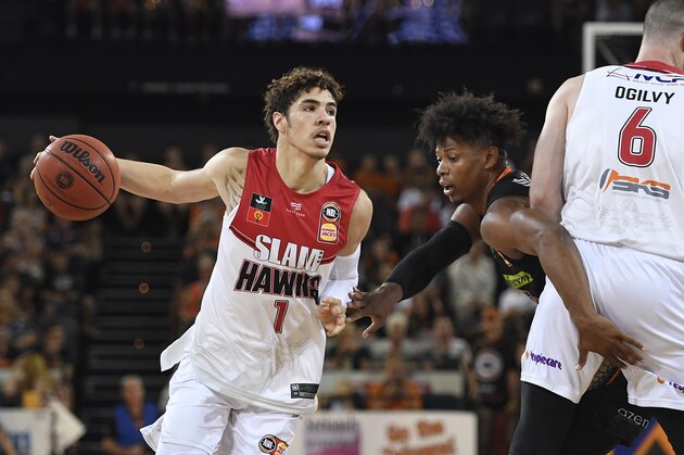 CAIRNS, AUSTRALIA - NOVEMBER 09: LaMelo Ball of the Hawks drives to the basket during the round six NBL match between the Cairns Taipans and the Illawarra Hawks at the Cairns Convention Centre on November 09, 2019 in Cairns, Australia. (Photo by Ian Hitchcock/Getty Images)
