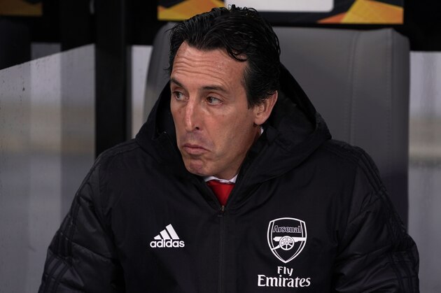 GUIMARAES, PORTUGAL - NOVEMBER 6:  Unai Emery of Arsenal FC before the start of the Group F - UEFA Europa League match between Vitoria SC and Arsenal FC at Estadio D. Afonso Henriques on November 6, 2019 in Guimaraes, Portugal. (Photo by Gualter Fatia/Getty Images)