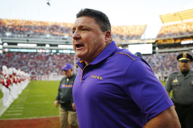 TUSCALOOSA, ALABAMA - NOVEMBER 09: Head coach Ed Orgeron of the LSU Tigers runs to the locker room after the first half against the Alabama Crimson Tide in the game at Bryant-Denny Stadium on November 09, 2019 in Tuscaloosa, Alabama. (Photo by Todd Kirkland/Getty Images)