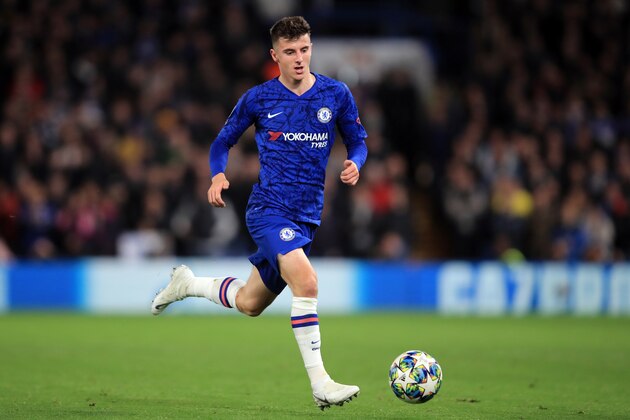 LONDON, ENGLAND - NOVEMBER 05: Mason Mount of Chelsea during the UEFA Champions League group H match between Chelsea FC and AFC Ajax at Stamford Bridge on November 5, 2019 in London, United Kingdom. (Photo by Marc Atkins/Getty Images)