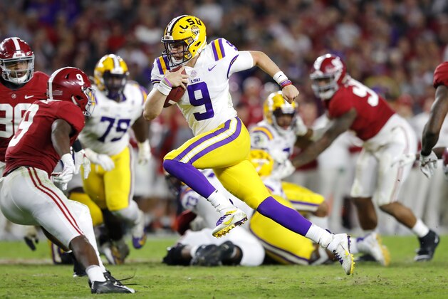 TUSCALOOSA, ALABAMA - NOVEMBER 09: Joe Burrow #9 of the LSU Tigers runs with the ball during the second half against the Alabama Crimson Tide in the game at Bryant-Denny Stadium on November 09, 2019 in Tuscaloosa, Alabama. (Photo by Kevin C. Cox/Getty Images)
