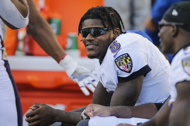 CINCINNATI, OHIO - NOVEMBER 10: Lamar Jackson #8 of the Baltimore Ravens on the sideline during the game against the Cincinnati Bengals at Paul Brown Stadium on November 10, 2019 in Cincinnati, Ohio. (Photo by Silas Walker/Getty Images)