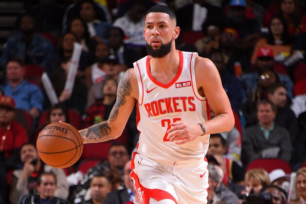 HOUSTON, TX - NOVEMBER 13 :  Austin Rivers #25 of the Houston Rockets handles the ball against the LA Clippers on November 13, 2019 at the Toyota Center in Houston, Texas. NOTE TO USER: User expressly acknowledges and agrees that, by downloading and or using this photograph, User is consenting to the terms and conditions of the Getty Images License Agreement. Mandatory Copyright Notice: Copyright 2019 NBAE (Photo by Bill Baptist/NBAE via Getty Images)