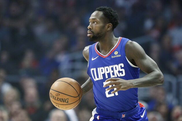 LOS ANGELES, CA - NOVEMBER 3: Patrick Beverley #21 of the LA Clippers handles the ball against the Utah Jazz on November 3, 2019 at STAPLES Center in Los Angeles, California. NOTE TO USER: User expressly acknowledges and agrees that, by downloading and/or using this Photograph, user is consenting to the terms and conditions of the Getty Images License Agreement. Mandatory Copyright Notice: Copyright 2019 NBAE (Photo by Chris Elise/NBAE via Getty Images)