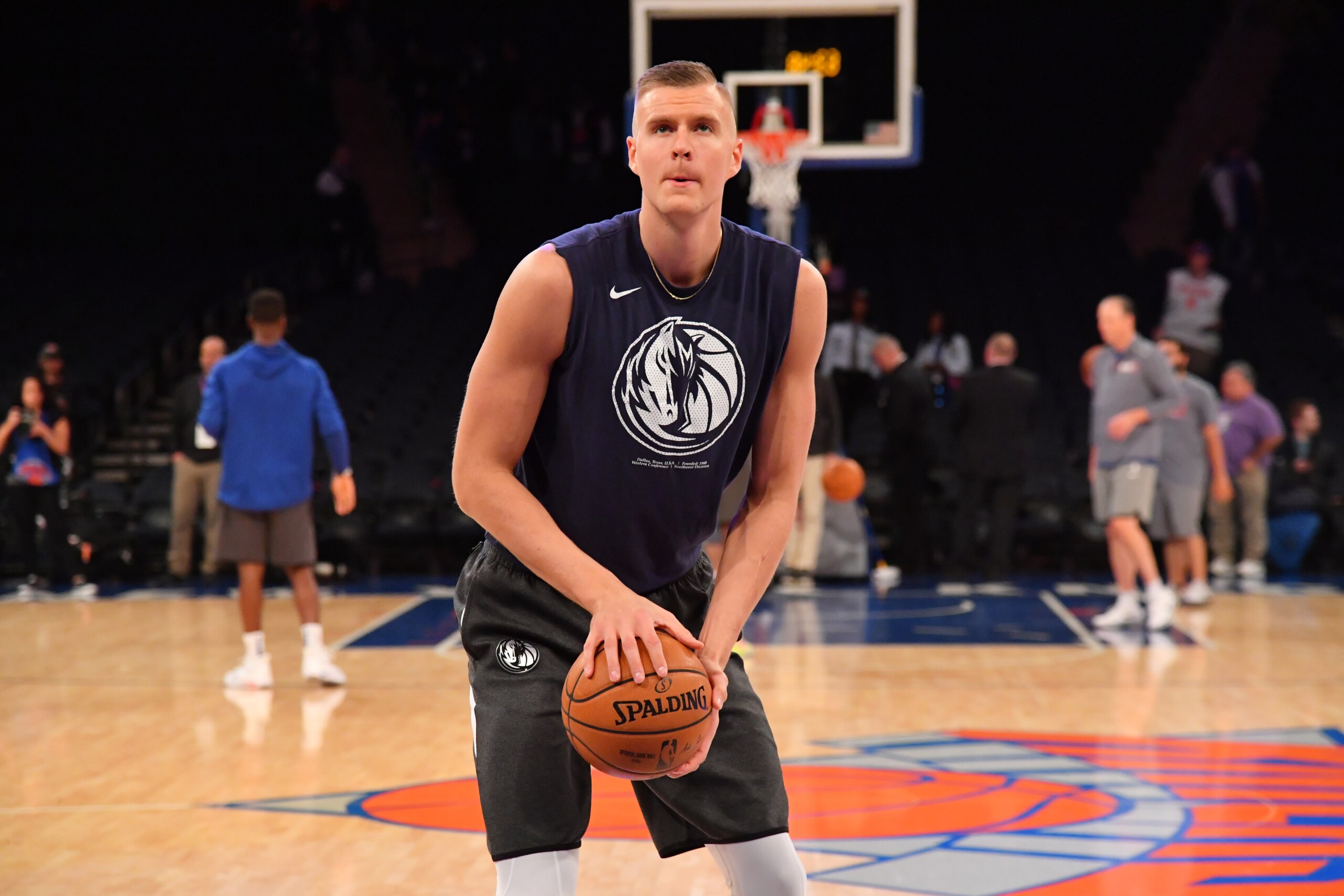 NEW YORK, NY - NOVEMBER 14: Kristaps Porzingis #6 of the Dallas Mavericks warms up prior to a game against the New York Knicks on November 14, 2019 at Madison Square Garden in New York City, New York.  NOTE TO USER: User expressly acknowledges and agrees that, by downloading and or using this photograph, User is consenting to the terms and conditions of the Getty Images License Agreement. Mandatory Copyright Notice: Copyright 2019 NBAE  (Photo by Jesse D. Garrabrant/NBAE via Getty Images)