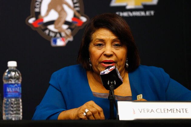 NEW YORK, NY - OCTOBER 30: Vera Cristina Zabala speaks to the media after presenting the 2015 Roberto Clemente Award prior to Game Three of the 2015 World Series between the New York Mets and the Kansas City Royals at Citi Field on October 30, 2015 in New York City.  (Photo by Mike Stobe/Getty Images)
