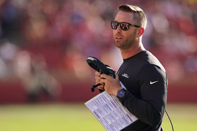 SANTA CLARA, CALIFORNIA - NOVEMBER 17: Head coach Kliff Kingsbury of the Arizona Cardinals watches from the sidelines during the first half of the NFL game against the San Francisco 49ers at Levi's Stadium on November 17, 2019 in Santa Clara, California. (Photo by Thearon W. Henderson/Getty Images)