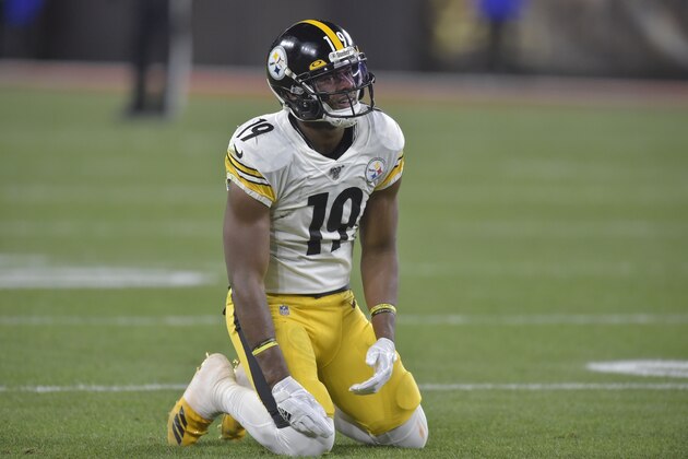 Pittsburgh Steelers wide receiver JuJu Smith-Schuster (19) reacts after an incomplete pass in the first quarter of an NFL football game against the Cleveland Browns, Thursday, Nov. 14, 2019, in Cleveland. The Browns won 21-7. (AP Photo/David Richard)