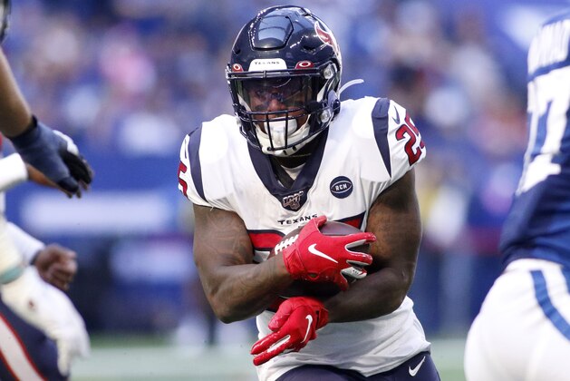 INDIANAPOLIS, INDIANA - OCTOBER 20: Duke Johnson #25 of the Houston Texans runs the ball during the second quarter during the game against the Indianapolis Colts at Lucas Oil Stadium on October 20, 2019 in Indianapolis, Indiana. (Photo by Justin Casterline/Getty Images)