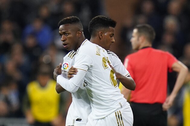 MADRID, SPAIN - NOVEMBER 02: Vinicius Jr of Real Madrid substitution Rodrygo Goes of Real Madrid during the Liga match between Real Madrid CF and Real Betis Balompie at Estadio Santiago Bernabeu on November 02, 2019 in Madrid, Spain. (Photo by Quality Sport Images/Getty Images)