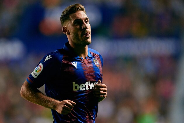 VALENCIA, SPAIN - AUGUST 23: Ruben Rochina Naixes of Levante UD looks on during the Liga match between Levante UD and Villarreal CF at Ciutat de Valencia on August 23, 2019 in Valencia, Spain. (Photo by Get Ready Images/MB Media/Getty Images) VALENCIA, SPAIN - AUGUST 23: Ruben Rochina Naixes of Levante UD looks on during the Liga match between Levante UD and Villarreal CF at Ciutat de Valencia on August 23, 2019 in Valencia, Spain. (Photo by Get Ready Images/MB Media/Getty Images)