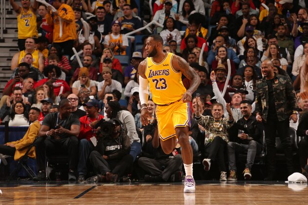 NEW ORLEANS, LA - NOVEMBER 27: LeBron James #23 of the Los Angeles Lakers runs up the court against the New Orleans Pelicans on November 27, 2019 at the Smoothie King Center in New Orleans, Louisiana. NOTE TO USER: User expressly acknowledges and agrees that, by downloading and or using this Photograph, user is consenting to the terms and conditions of the Getty Images License Agreement. Mandatory Copyright Notice: Copyright 2019 NBAE (Photo by Layne Murdoch Jr./NBAE via Getty Images)