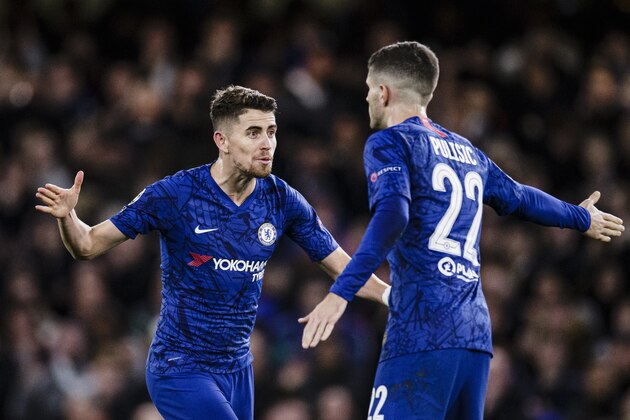 LONDON, ENGLAND - NOVEMBER 05: Chelsea Defender Jorginho Filho (L) celebrating his goal with Christian Pulisic (R) during the UEFA Champions League group H match between Chelsea FC and AFC Ajax at Stamford Bridge on November 5, 2019 in London, United Kingdom. (Photo by Eurasia Sport Images/Getty Images)