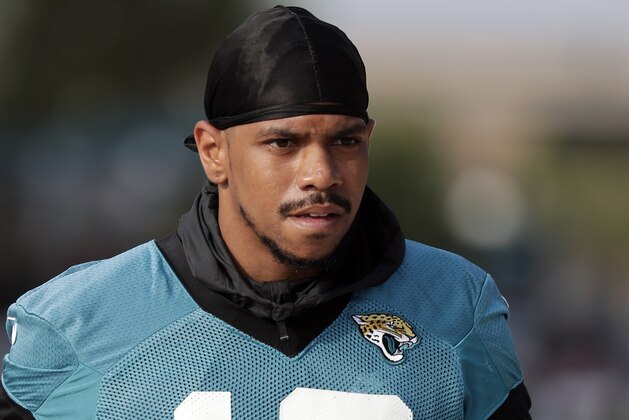 Jacksonville Jaguars wide receiver Terrelle Pryor Jr. walks to the field at an NFL football practice, Tuesday, June 11, 2019, in Jacksonville, Fla. (AP Photo/John Raoux)