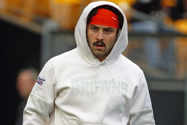 PITTSBURGH, PA - DECEMBER 01:  Baker Mayfield #6 of the Cleveland Browns warms up before the game against the Pittsburgh Steelers on December 1, 2019 at Heinz Field in Pittsburgh, Pennsylvania.  (Photo by Justin K. Aller/Getty Images)