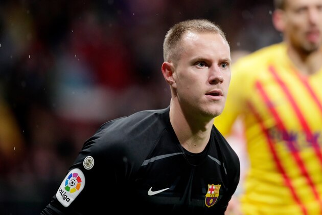 MADRID, SPAIN - DECEMBER 1: Marc Andre ter Stegen of FC Barcelona  during the La Liga Santander  match between Atletico Madrid v FC Barcelona at the Estadio Wanda Metropolitano on December 1, 2019 in Madrid Spain (Photo by David S. Bustamante/Soccrates/Getty Images)