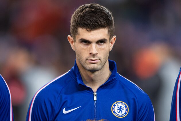 VALENCIA, SPAIN - NOVEMBER 27: Christian Pulisic of FC Chelsea looks on during the UEFA Champions League group H match between Valencia CF and Chelsea FC at Estadio Mestalla on November 27, 2019 in Valencia, Spain. (Photo by TF-Images/Getty Images)