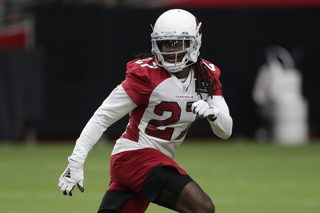 Arizona Cardinals' Josh Shaw runs drills during the teams' NFL football training camp, Tuesday, July 30, 2019, in Glendale, Ariz. (AP Photo/Matt York)