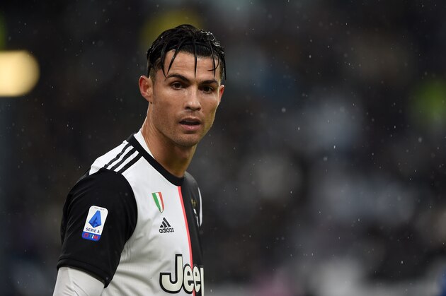 TURIN, ITALY - DECEMBER 01: Cristiano Ronaldo of Juventus during the Serie A match between Juventus and US Sassuolo at Allianz Stadium on December 1, 2019 in Turin, Italy. (Photo by Chris Ricco/Getty Images) TURIN, ITALY - DECEMBER 01: Cristiano Ronaldo of Juventus during the Serie A match between Juventus and US Sassuolo at Allianz Stadium on December 1, 2019 in Turin, Italy. (Photo by Chris Ricco/Getty Images)