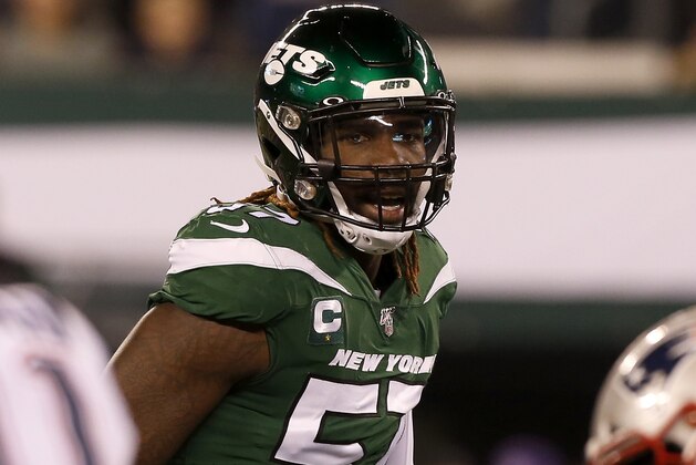 EAST RUTHERFORD, NEW JERSEY - OCTOBER 21:   (NEW YORK DAILIES OUT)  C.J. Mosley #57 of the New York Jets in action against the New England Patriots at MetLife Stadium on October 21, 2019 in East Rutherford, New Jersey. The Patriots defeated the Jets 33-0. (Photo by Jim McIsaac/Getty Images)