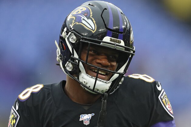 BALTIMORE, MARYLAND - DECEMBER 01: Quarterback Lamar Jackson #8 of the Baltimore Ravens looks before playing the San Francisco 49ers at M&T Bank Stadium on December 01, 2019 in Baltimore, Maryland. (Photo by Patrick Smith/Getty Images)
