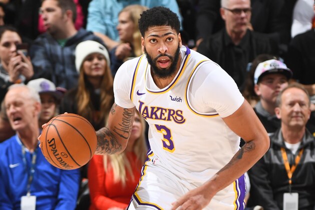 SALT LAKE CITY, UT - DECEMBER 4: Anthony Davis #3 of the Los Angeles Lakers handles the ball against the Utah Jazz on December 4, 2019 at vivint.SmartHome Arena in Salt Lake City, Utah. NOTE TO USER: User expressly acknowledges and agrees that, by downloading and or using this Photograph, User is consenting to the terms and conditions of the Getty Images License Agreement. Mandatory Copyright Notice: Copyright 2019 NBAE (Photo by Garrett Ellwood/NBAE via Getty Images)