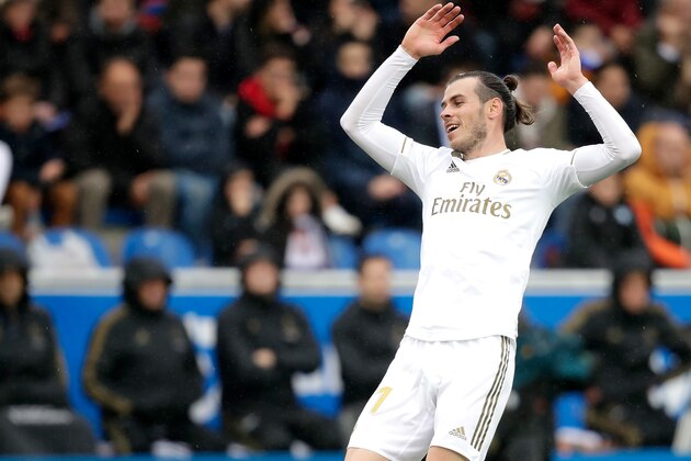 VITORIA GASTEIZ, SPAIN - NOVEMBER 30: Gareth Bale of Real Madrid  during the La Liga Santander  match between Deportivo Alaves v Real Madrid at the Estadio de Mendizorroza on November 30, 2019 in Vitoria Gasteiz Spain (Photo by David S. Bustamante/Soccrates/Getty Images)