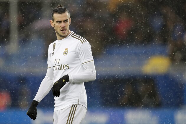 VITORIA GASTEIZ, SPAIN - NOVEMBER 30: Gareth Bale of Real Madrid during the La Liga Santander  match between Deportivo Alaves v Real Madrid at the Estadio de Mendizorroza on November 30, 2019 in Vitoria Gasteiz Spain (Photo by David S. Bustamante/Soccrates/Getty Images)