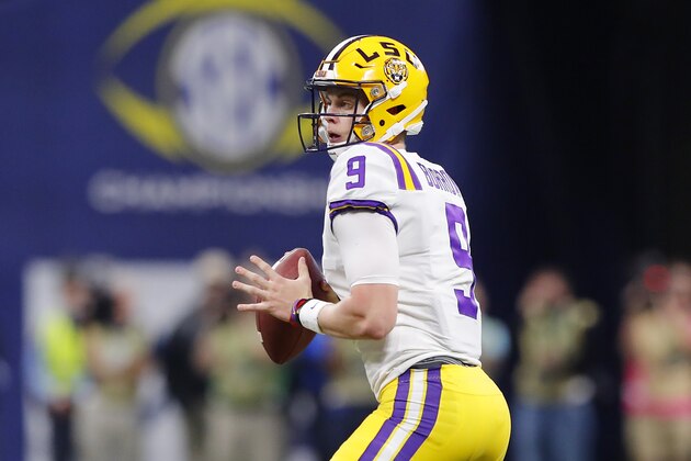 ATLANTA, GEORGIA - DECEMBER 07: Joe Burrow #9 of the LSU Tigers looks to pass in the first half against the Georgia Bulldogs during the SEC Championship game at Mercedes-Benz Stadium on December 07, 2019 in Atlanta, Georgia. (Photo by Kevin C. Cox/Getty Images)