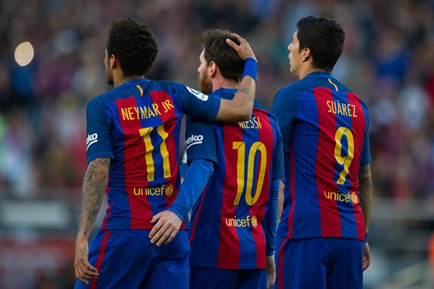 BARCELONA, SPAIN - MAY 06:  Lionel Messi of FC Barcelona celebrates with Neymar and Luis Suarez after scoring his team's 3rd goal from the penalty spot during of the La Liga match between FC Barcelona and Villarreal CF at Camp Nou stadium on May 6, 2017 in Barcelona, Spain.  (Photo by Denis Doyle/Getty Images)