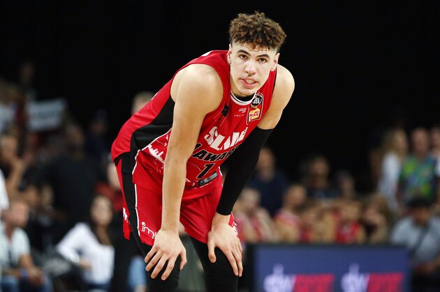 AUCKLAND, NEW ZEALAND - NOVEMBER 30: LaMelo Ball of the Hawks looks on during the round 9 NBL match between the New Zealand Breakers and the Illawarra Hawks at Spark Arena on November 30, 2019 in Auckland, New Zealand. (Photo by Anthony Au-Yeung/Getty Images)