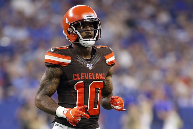 INDIANAPOLIS, INDIANA - AUGUST 17: Jaelen Strong #10 of the Cleveland Browns on the field during the preseason game against the Indianapolis Colts at Lucas Oil Stadium on August 17, 2019 in Indianapolis, Indiana. (Photo by Justin Casterline/Getty Images)
