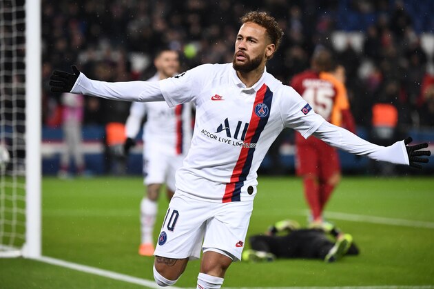 Paris Saint-Germain's Brazilian forward Neymar celebrates scoring his team's third goal during the UEFA Champions League Group A football match between Paris Saint-Germain (PSG) and Galatasaray at the Parc des Princes stadium in Paris on December 11, 2019. (Photo by FRANCK FIFE / AFP) (Photo by FRANCK FIFE/AFP via Getty Images)