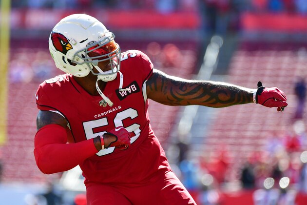 TAMPA, FLORIDA - NOVEMBER 10: Terrell Suggs #56 of the Arizona Cardinals dances while warming up before a game against the Tampa Bay Buccaneers at Raymond James Stadium on November 10, 2019 in Tampa, Florida. (Photo by Julio Aguilar/Getty Images)