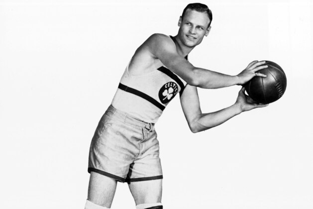 NEW YORK, NY - 1930: Joe Lapchick of the Original Celtics poses for a portrait circa 1930 in New York City, NY. NOTE TO USER: User expressly acknowledges and agrees that, by downloading and/or using this Photograph, user is consenting to the terms and conditions of the Getty Images License Agreement. Mandatory Copyright Notice: Copyright 1930 NBAE (Photo by NBA Photos/NBAE via Getty Images)