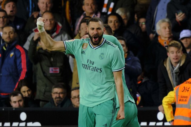 VALENCIA, SPAIN - DECEMBER 15: Karim Benzema of Real Madrid CF celebrates after scoring during the Liga match between Valencia CF and Real Madrid CF at Estadio Mestalla on December 15, 2019 in Valencia, Spain. (Photo by Xaume Olleros/Getty Images)