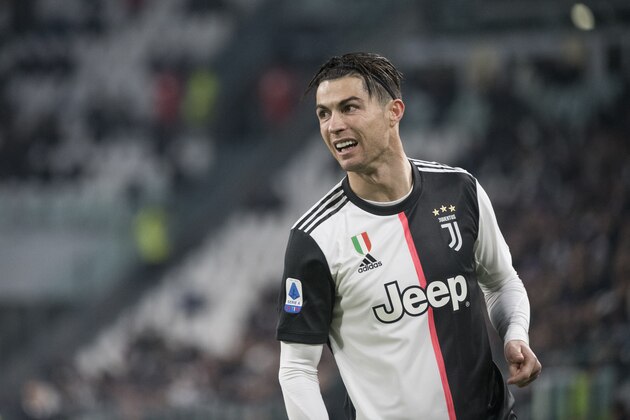 TURIN, ITALY - DECEMBER 15: Cristiano Ronaldo of Juventus FC reacts during the Serie A match between Juventus and Udinese Calcio at Allianz Stadium on December 15, 2019 in Turin, Italy. (Photo by Stefano Guidi/Getty Images)