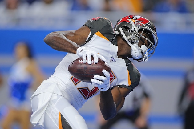 DETROIT, MI - DECEMBER 15: Breshad Perriman #19 of the Tampa Bay Buccaneers scores a first quarter touchdown during the game against the Detroit Lions at Ford Field on December 15, 2019 in Detroit, Michigan. (Photo by Leon Halip/Getty Images)