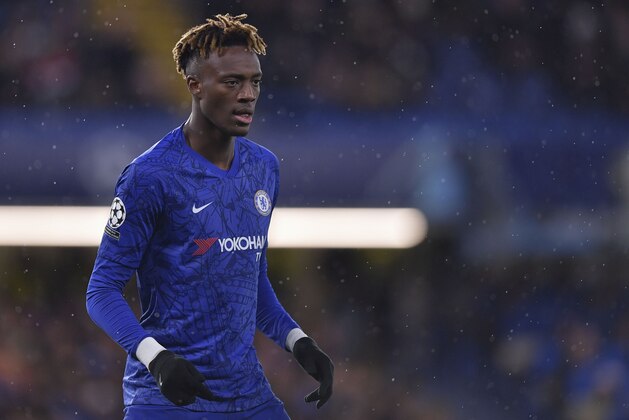 LONDON, ENGLAND - DECEMBER 10: (BILD ZEITUNG OUT) Tammy Abraham of FC Chelsea looks on during the UEFA Champions League group H match between Chelsea FC and Lille OSC at Stamford Bridge on December 10, 2019 in London, United Kingdom. (Photo by TF-Images/Getty Images)