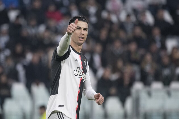 TURIN, ITALY - DECEMBER 15: Cristiano Ronaldo of Juventus FC reacts during the Serie A match between Juventus and Udinese Calcio at Allianz Stadium on December 15, 2019 in Turin, Italy. (Photo by Stefano Guidi/Getty Images)