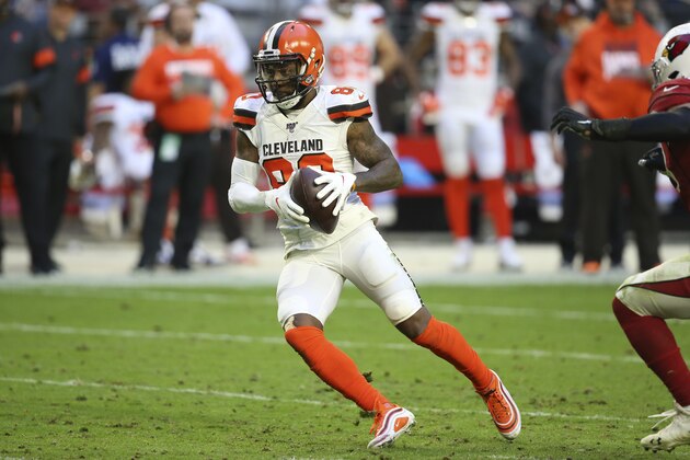 Cleveland Browns wide receiver Jarvis Landry (80) runs after the catch against the Arizona Cardinals during the second half of an NFL football game, Sunday, Dec. 15, 2019, in Glendale, Ariz. (AP Photo/Ross D. Franklin)