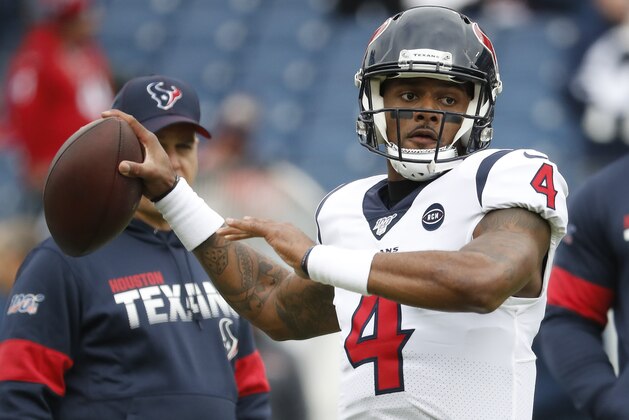 NASHVILLE, TENNESSEE - DECEMBER 15:  Deshaun Watson #4 of the Houston Texans warms up prior to a game against the Tennessee Titans at Nissan Stadium on December 15, 2019 in Nashville, Tennessee. (Photo by Frederick Breedon/Getty Images)