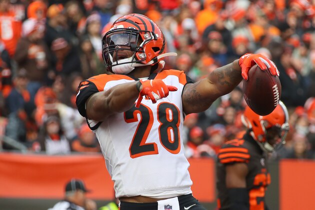 CLEVELAND, OHIO - DECEMBER 08: Joe Mixon #28 of the Cincinnati Bengals plays against the Cleveland Browns at FirstEnergy Stadium on December 08, 2019 in Cleveland, Ohio. (Photo by Gregory Shamus/Getty Images)