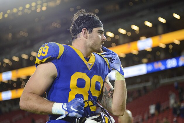 LOS ANGELES, CALIFORNIA - DECEMBER 08: Tight end Tyler Higbee #89 of the Los Angeles Rams leaves the field after defeating the Seattle Seahawks at Los Angeles Memorial Coliseum on December 08, 2019 in Los Angeles, California. (Photo by Meg Oliphant/Getty Images)