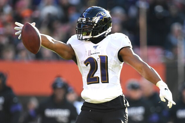CLEVELAND, OHIO - DECEMBER 22: Mark Ingram #21 of the Baltimore Ravens celebrates a first down against the Cleveland Browns during the second quarter in the game at FirstEnergy Stadium on December 22, 2019 in Cleveland, Ohio. (Photo by Jason Miller/Getty Images)